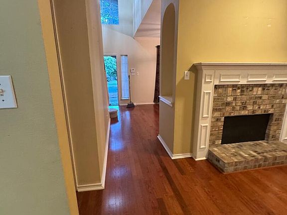 5th image of 5867 Creekway
