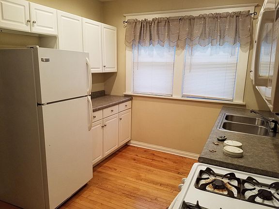 4th image of 961 N Church St #1