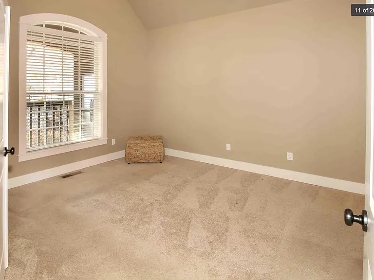 926 E Timber Pine Dr — Photo 7