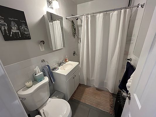 5th image of 43 Underhill Ave APT D1