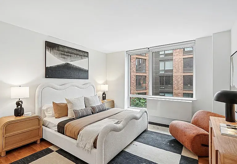 3260 Henry Hudson Pkwy #5L — Photo 4