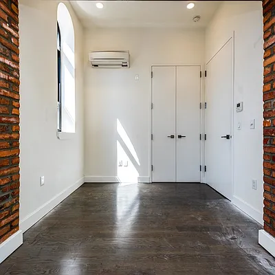 Rented by Nooklyn NYC LLC | media 39