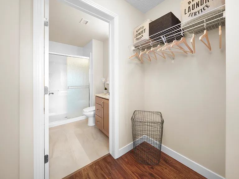 2105 68th St SW — Photo 9