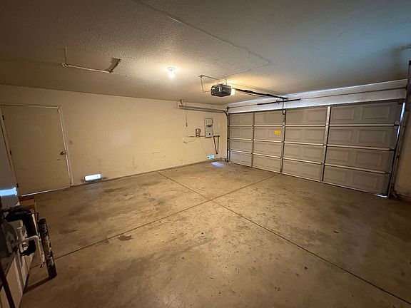 3rd image of 1195 Santa Cruz Ave