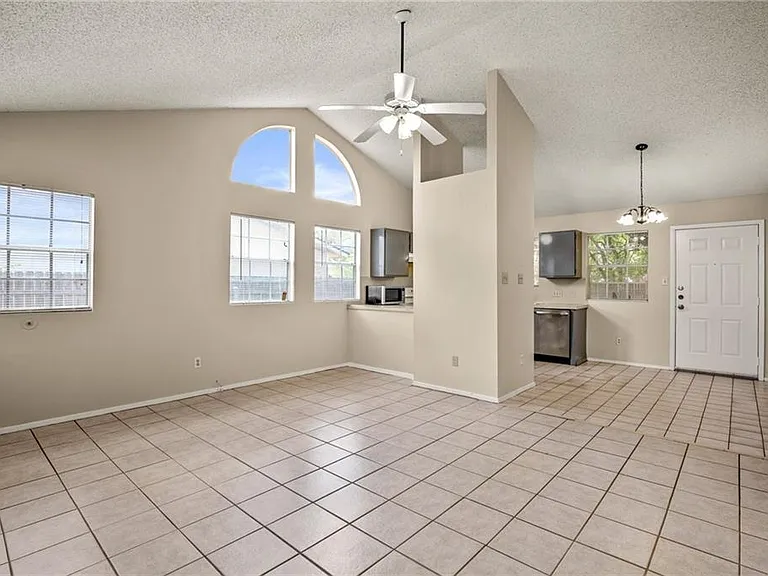 8807 Pineridge Dr #A — Photo 6