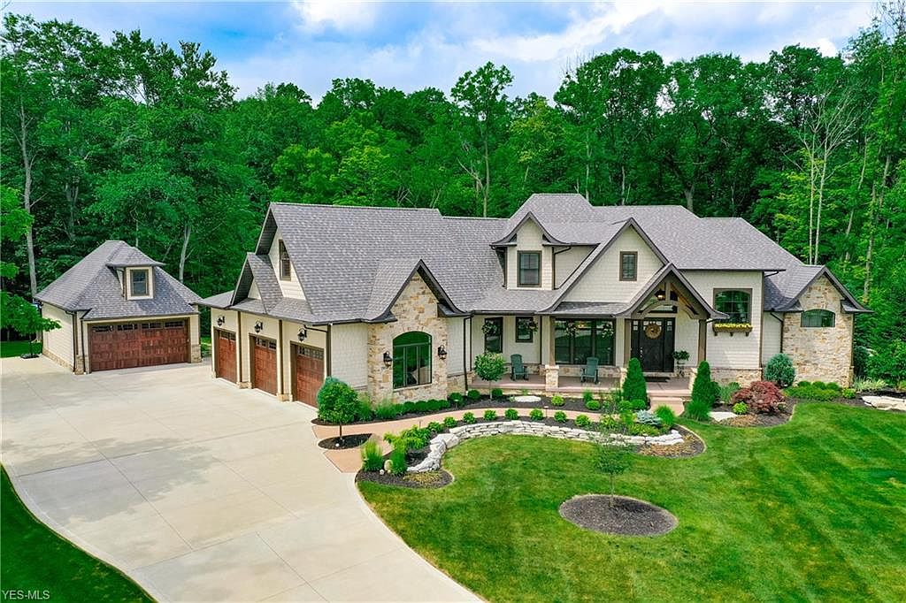 2970 Sutton Ln, Medina, OH 44256 | Zillow