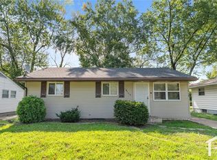 10720 Spring Garden Dr, Saint Louis, MO 63137
