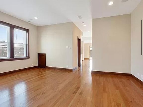 4th image of 5615 W Lawrence Ave