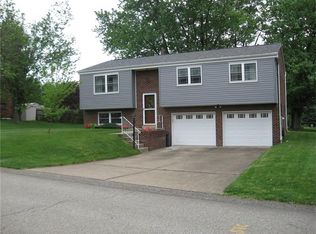 4 Dover Rd, Irwin, PA 15642