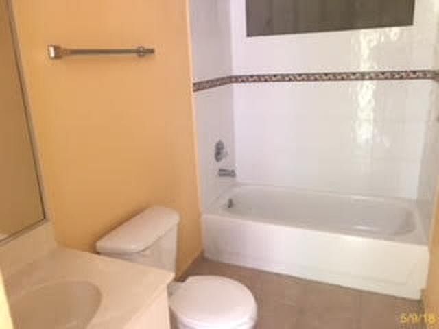 2nd image of 43 Calle Cielo Diamante