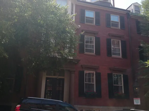 18 Chestnut St #6, Boston, MA 02108