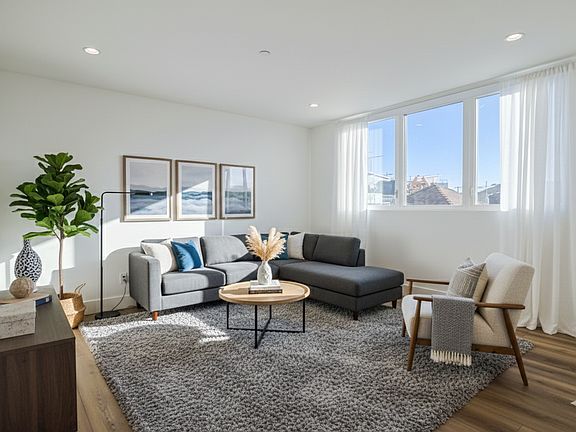 4th image of 1700 S Redondo Blvd #1702
