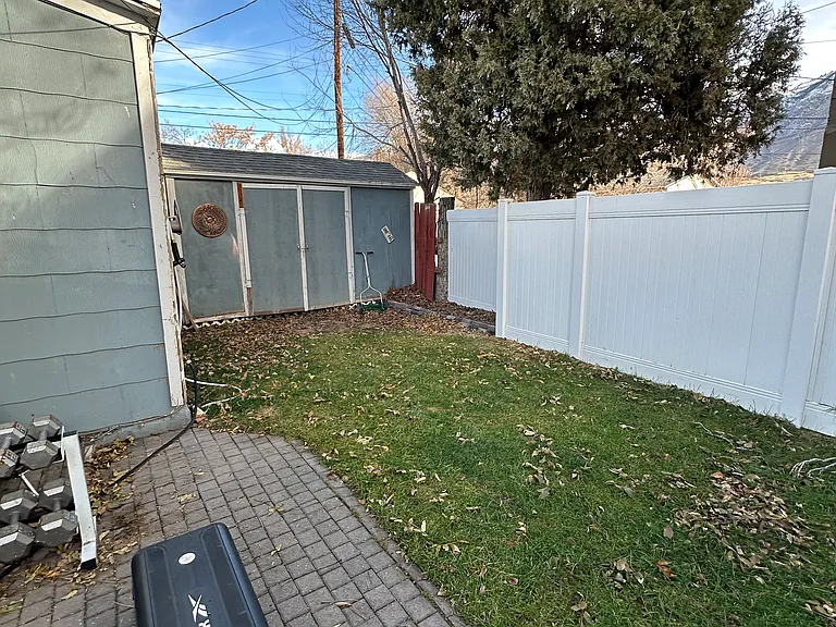 144 N 300 E — Photo 7
