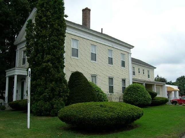 1st image of 146 Lowell St, 371 Spruce Street