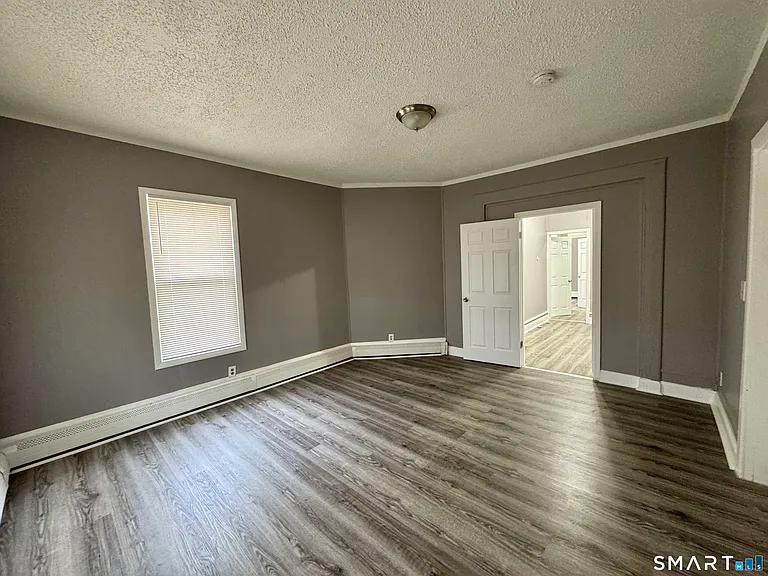 1102 E Main St #1 — Photo 13