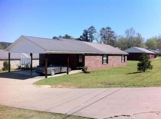 101 Cajun Ln, Philadelphia, MS 39350