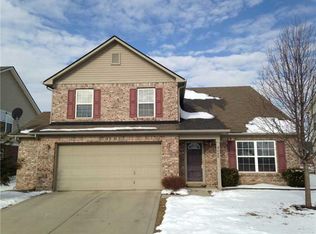 8662 N Springview Dr, McCordsville, IN 46055
