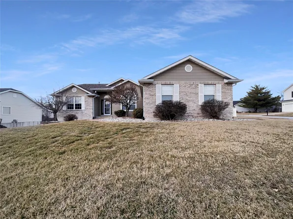 1009 Dardenne Woods Dr, Dardenne Prairie, MO 63368
