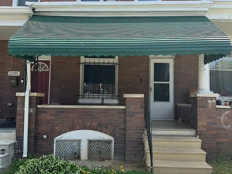 1203 Ashburton St — Photo 14