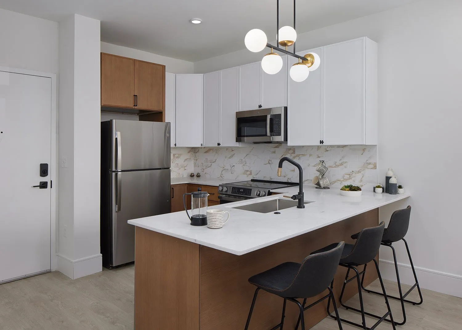 23 West — Photo 3