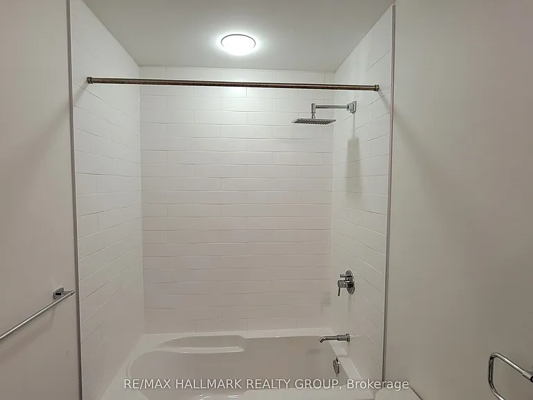 354 Gladstone Ave #907 — Photo 18