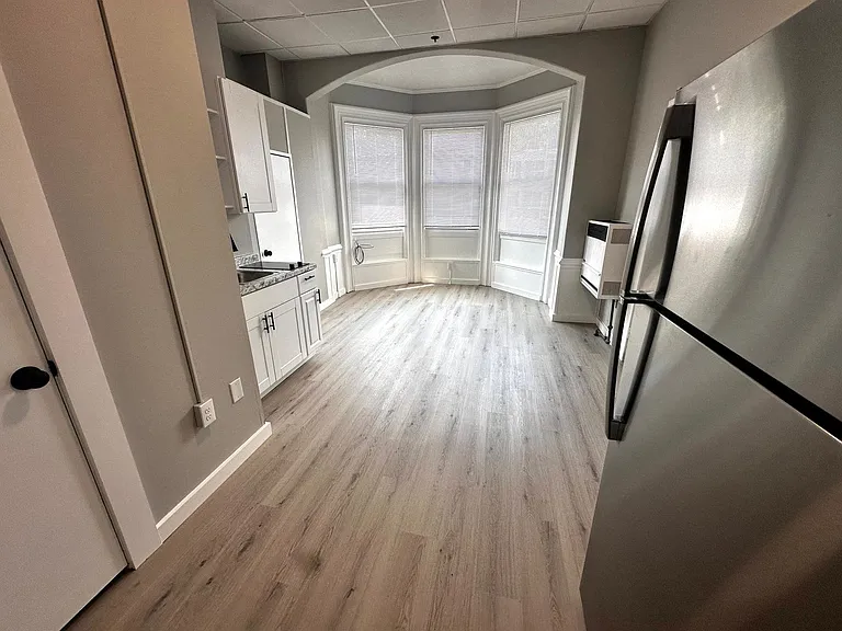 120 Myrtle St #4 — Photo 4