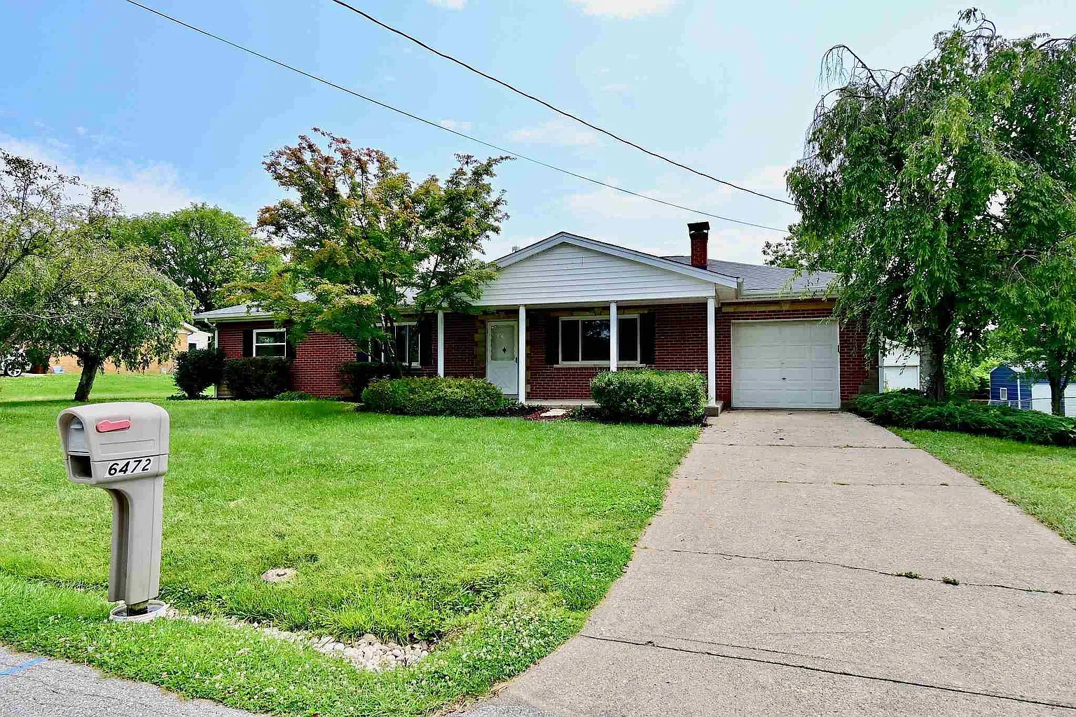 6472 Marilyn Ave photo 1