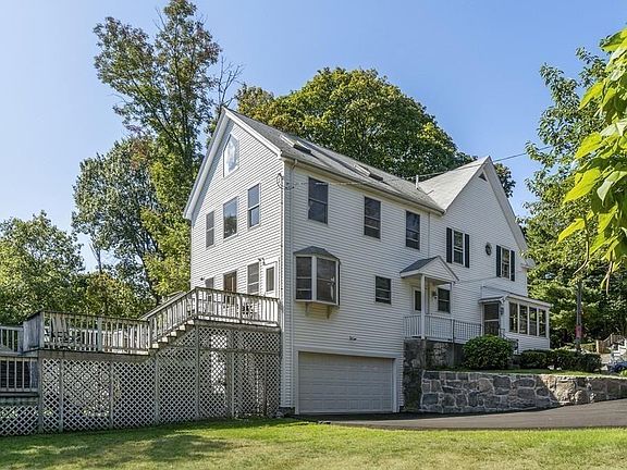 3rd image of 84 Bartlett St