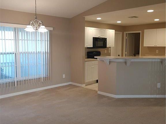 2nd image of 2324 NE Juanita Pl