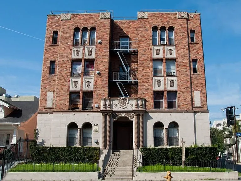 Irolo Apartments...New York Loft Style...Great Location! CALL NOW! — Photo 4