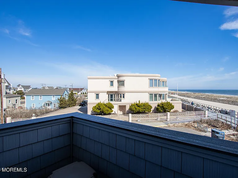900 Ocean Ave #24 — Photo 30