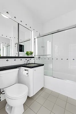 Sold by Bond New York | media 5