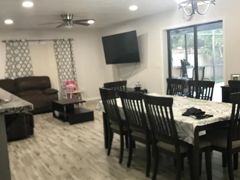 2127 Arden Dr — Photo 4