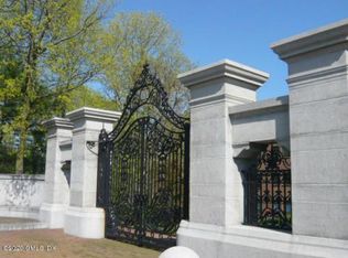 1 Milbank Ave APT 2E, Greenwich, CT 06830