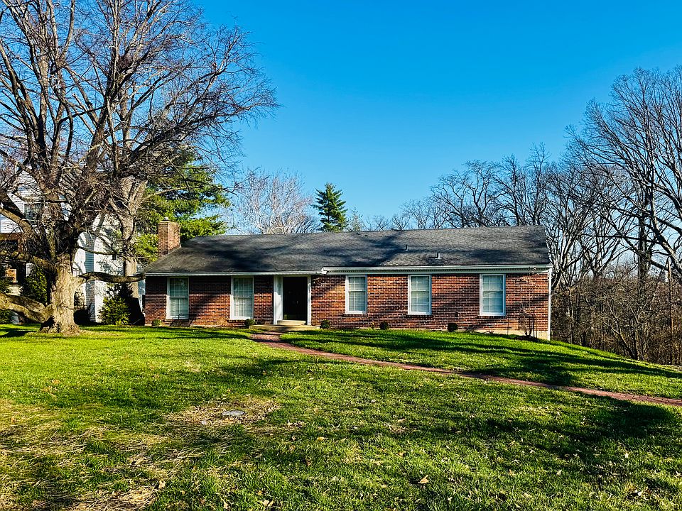 1st image of 721 Laurel Oak Dr
