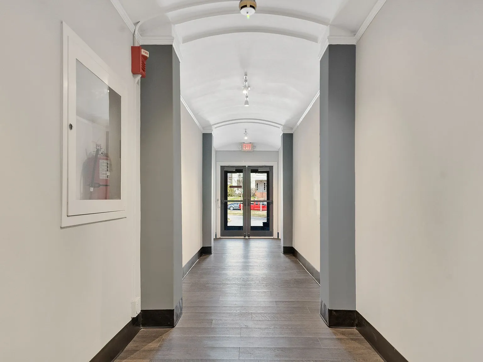 Fort Wood Apartments — Photo 3