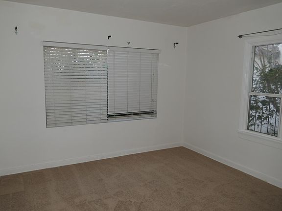 4th image of 565 E Cypress Ave