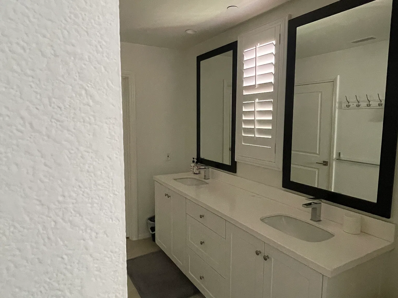 2 bed, 1210 sqft, $4,200 — Photo 3