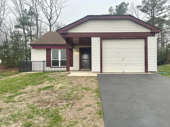 120 Gramercy Pl, Southampton, NJ 08088