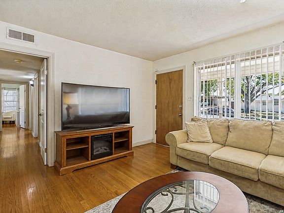 2nd image of 319 Redcliff Dr