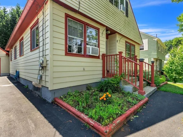 8 Marian Ave, Pittsfield, MA 01201