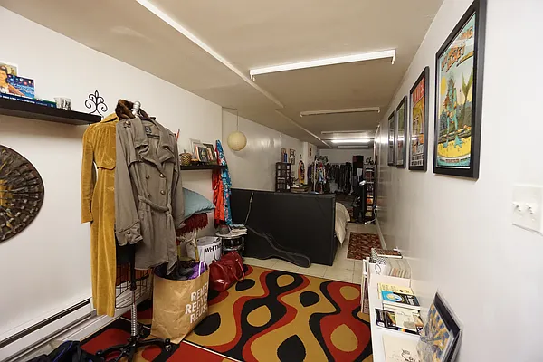 Rented by Rennit Inc. | media 9