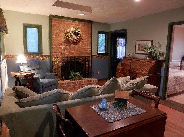 (undisclosed Address)