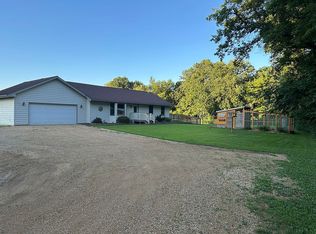 19992 586th Ln, Mankato, MN 56001