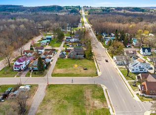 E Main St, Suring, WI 54174