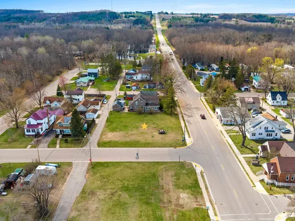 E Main St, Suring, WI 54174
