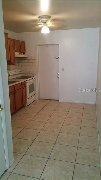 2 bed, 1.0 bath, 742 sqft, $1,100 — Photo 3