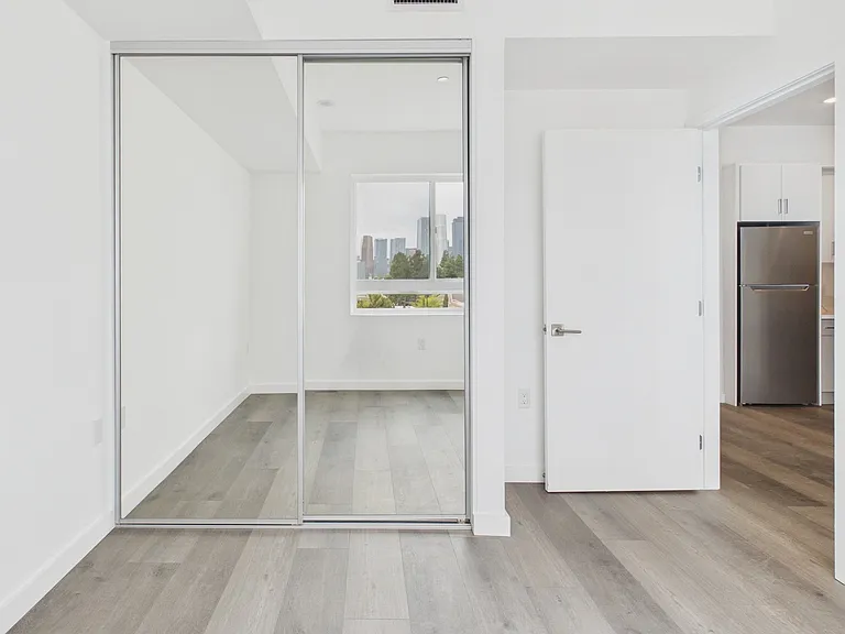 Diamante Apartment Homes — Photo 16