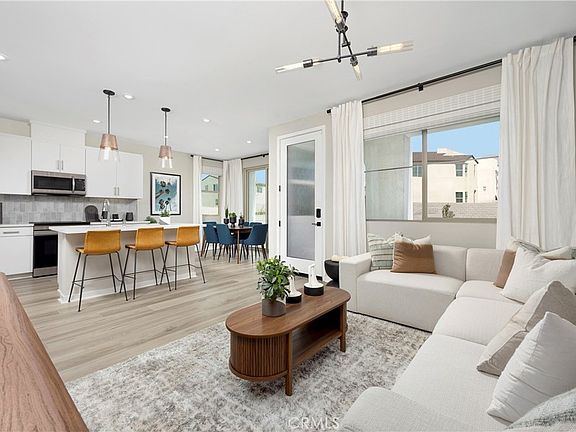 4th image of 3234 S Agate Paseo