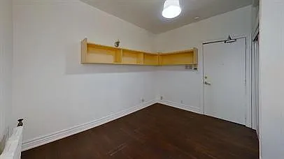 273 Saint George St — Photo 3